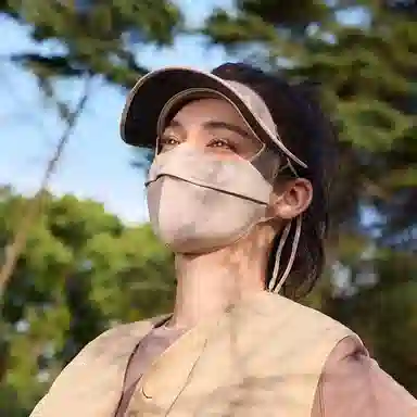 蕉下 帽檐款舒感特护防风保湿 口罩 女款