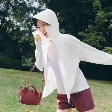 蕉下 宽松包容身型显瘦时尚遮热 透气速干降温凉感防晒衣 女款