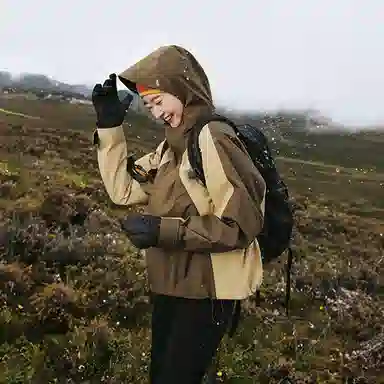 蕉下  户外三合一露营拉链宽松  防水防风防紫外线透气防泼水耐磨保暖速干超轻冲锋衣 女款