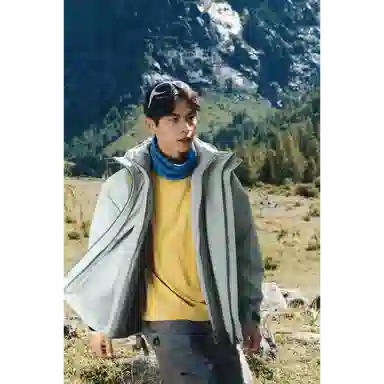 蕉下  硬壳可拆帽三合一简约通勤保暖户外休闲防风防寒透气舒适 冲锋衣 男款