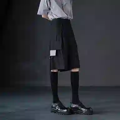 Huanzhe Cargo Shorts Black