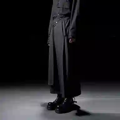 Huanzhe Asymmetric Skirt Black