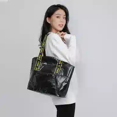 KMV Tote