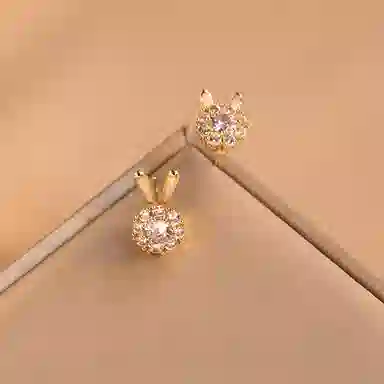 尚先生 甜美可旋转长耳兔子高级感轻奢锆石养耳洞银针 铜 耳钉 女款