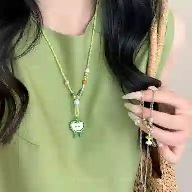 尚先生 可爱半切青苹果甜酷抽拉可调节小众 树脂 项链 女款