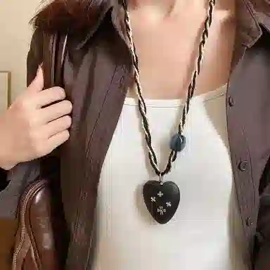 尚先生 轻奢复古木质大爱心十字架气质独特个性时尚颈链锁骨链#好运 树脂 项链 女款