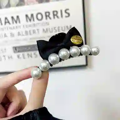 尚先生 气质温柔珍珠蝴蝶结抓夹女小香风刘海侧边夹甜美公主头高马尾发夹  亚克力 发饰 女款