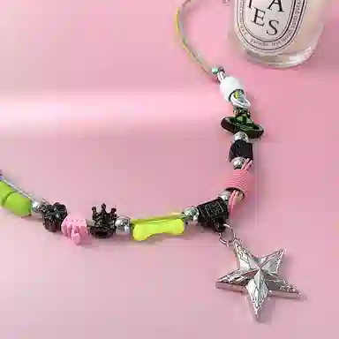 尚先生 多巴胺千禧不对称彩色撞色五角星锁骨链中性高级感 钛钢 项链 女款