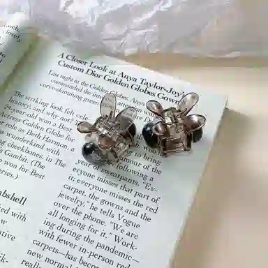 尚先生 甜美可爱兔兔小抓夹晕染国风圆珠顶夹半扎发夹减龄边夹碎发夹新款 发饰 女款