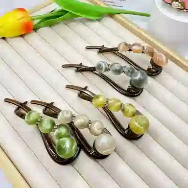 尚先生 夏季轻便扭扭夹气质复古简约优雅气质盘渐变珠珠后脑勺一字夹 亚克力 发夹 女款