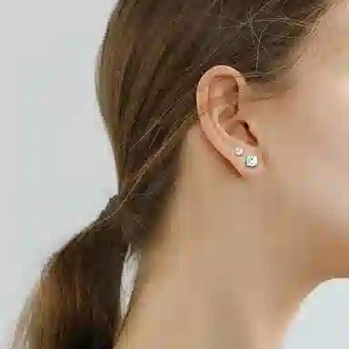 尚先生 养耳洞钻石超闪耳蜗钉螺丝拧扣 足银 耳钉 女款