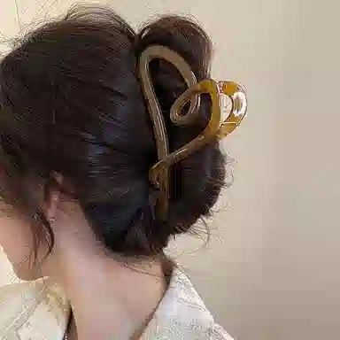 尚先生 韩版时尚甜美爱心大号抓夹高级感后脑勺鲨鱼夹 发夹 女款