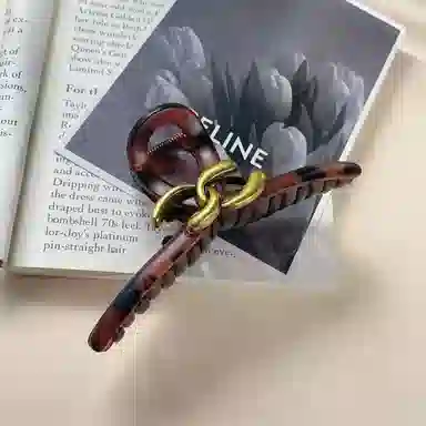 尚先生 法式亚克力高级感抓夹字母鲨鱼夹时尚小香风通勤后脑勺盘发 发夹 女款