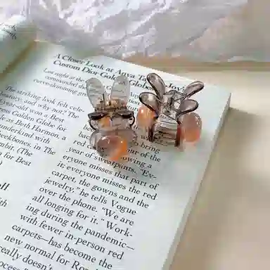 尚先生 甜美可爱兔兔小抓夹晕染国风圆珠顶夹半扎发夹减龄边夹碎发夹新款 发饰 女款