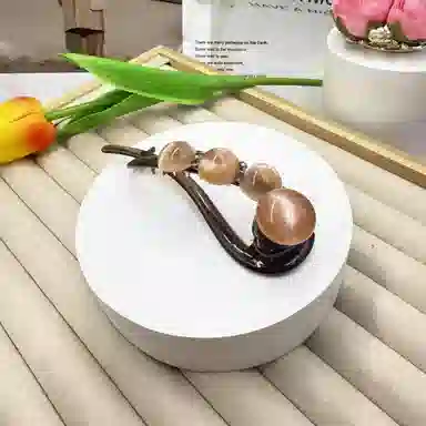 尚先生 夏季轻便扭扭夹气质复古简约优雅气质盘渐变珠珠后脑勺一字夹 亚克力 发夹 女款