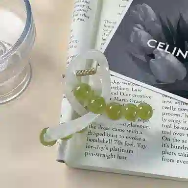 尚先生 小清新绿色树脂圆珠抓夹亚克鲨鱼夹发卡 温柔半扎夹女 发夹 女款