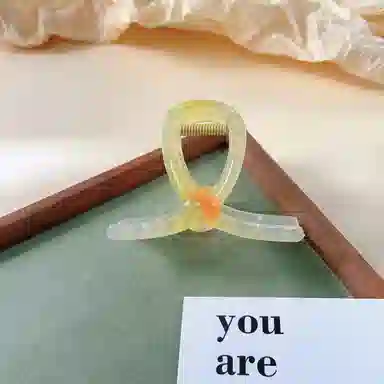 尚先生 仙气新款渐变浅黄色圆珠中号抓夹田园风夏季鲨鱼夹后脑勺发卡发夹 头饰 女款