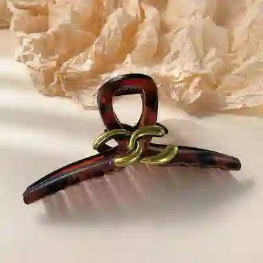 尚先生 法式亚克力高级感抓夹字母鲨鱼夹时尚小香风通勤后脑勺盘发 发夹 女款