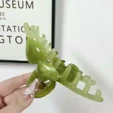 尚先生 韩版超仙绿色爱心抓夹森系气质鲨鱼夹多发量后脑勺发夹发卡头饰 发饰 女款