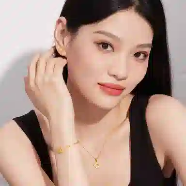 六福珠宝 几何金鳞黄光面耳饰送礼 足金 按克计价 黄金耳钉 女款 赠七彩首饰盒