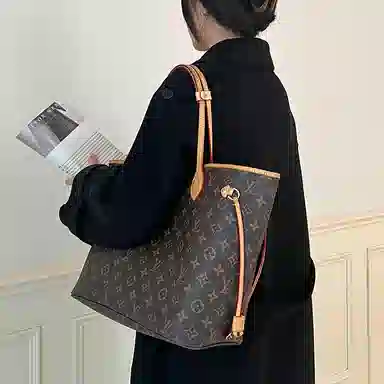 LV neverfull