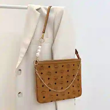 MCM TOTE