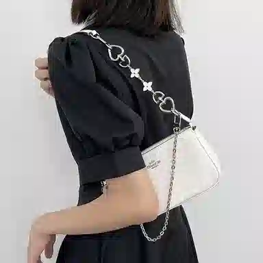 nolita19 coach