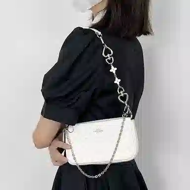 nolita19 coach
