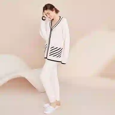 v