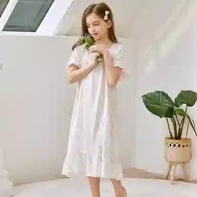 大童 英氏 舒适花朵满印图案休闲柔软透气短袖睡裙 白色