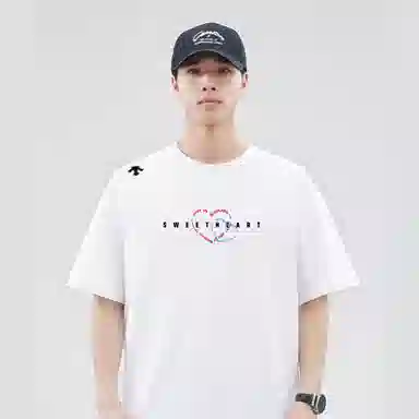 DESCENTE TOUGH logoT