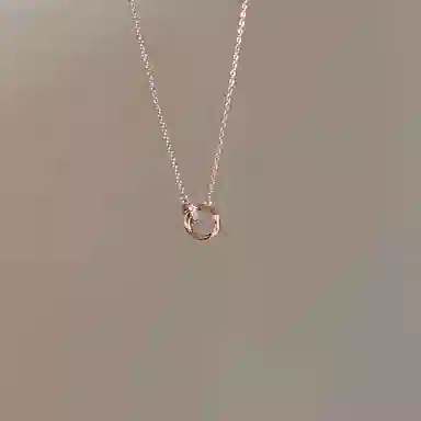 ONEKISS PALL IN LOVE