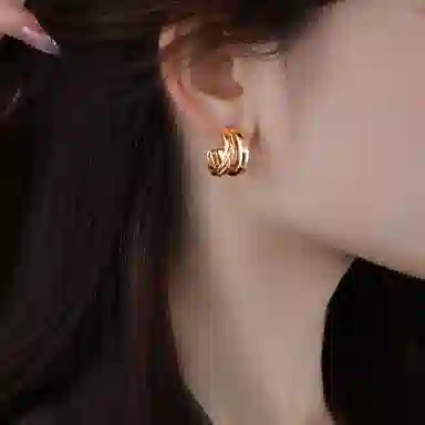 ONEKISS C