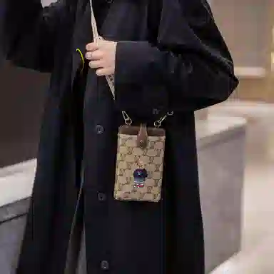 北包包 小众图案设计休闲简约日常通勤时尚百搭 帆布 帆布包单肩斜挎包 小号 女款 白色衬衫熊/滑板熊/皇冠熊