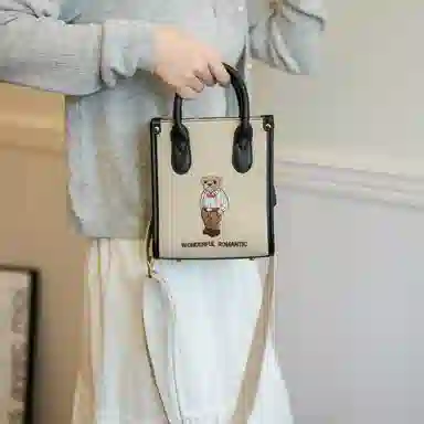 北包包 时尚百搭可爱小熊刺绣复古手提包 帆布 帆布包手机包 常规 女款 米白色/卡其色