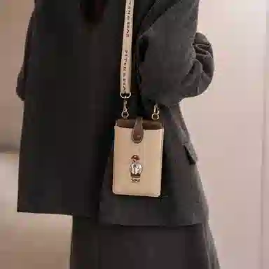 北包包 小众图案设计休闲简约日常通勤时尚百搭 帆布 帆布包单肩斜挎包 小号 女款 白色衬衫熊/滑板熊/皇冠熊