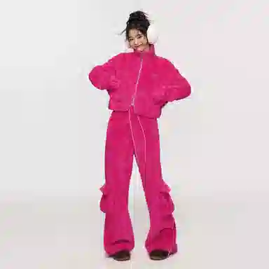 EPTISON WOMAN BACK TO 1990S