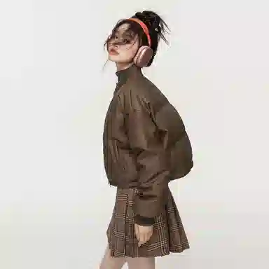 EPTISON WOMAN BACK TO 1990S
