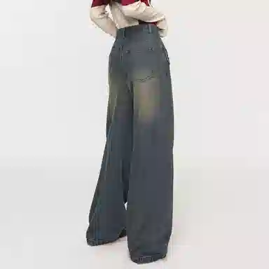 EPTISON WOMAN BACK TO 1990S