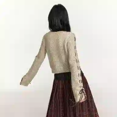 EPTISON WOMAN
