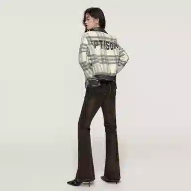 EPTISON WOMAN BACK TO 1990S