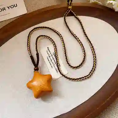 色菲尔 民族风星星月亮复古新中式潮酷国风国潮可爱少女森系时尚日常通勤学生百搭 鸡翅木 项链 男女同款情侣款