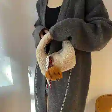 爱尔绅特 时尚百搭 羊羔毛 斜挎包 女款 多色