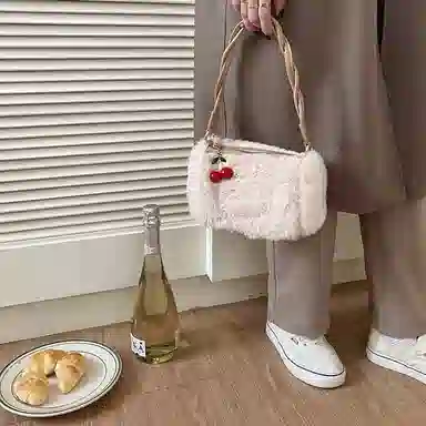 爱尔绅特 小众设计毛毛包链条包编织手包 毛绒 单肩包斜挎包 常规 女款 樱桃包