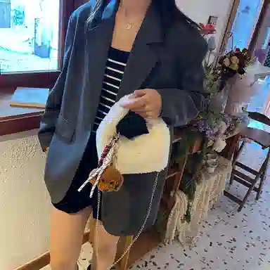 爱尔绅特 时尚百搭 羊羔毛 斜挎包 女款 多色