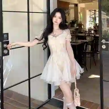 Beauty at 19 A3DAAins