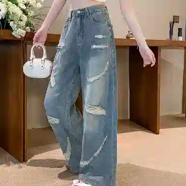 柏黛妃 破洞设计感蕾丝拼接阔腿牛仔裤 女款