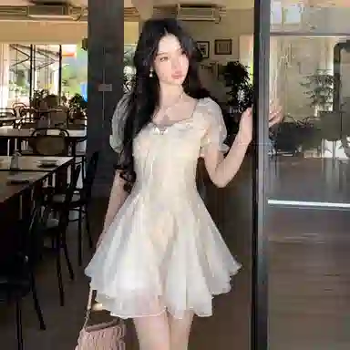 Beauty at 19 A3DAAins