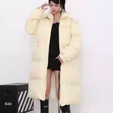 柏黛妃 修身连帽毛领长袖棉服 女款