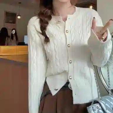 桴生 韩系圆领小香风软糯刺绣单排扣麻花设计感休闲显瘦长袖开衫外套针织衫 女款
